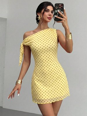 Firerie Vestido mini de verano para mujer con lunares amarillos, elegante vestido de fiesta de té con hombros descubiertos y malla retro para vacaciones y playa, vestido de graduación y baile de graduación